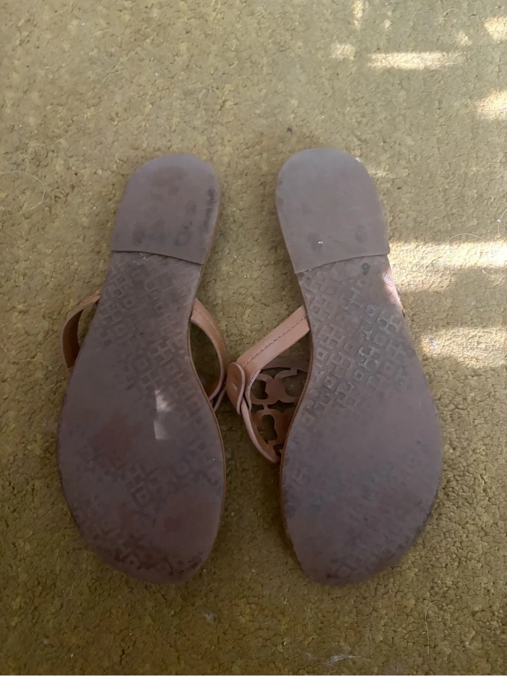 Tory Burch Tan Logo Cutout Thong Sandals